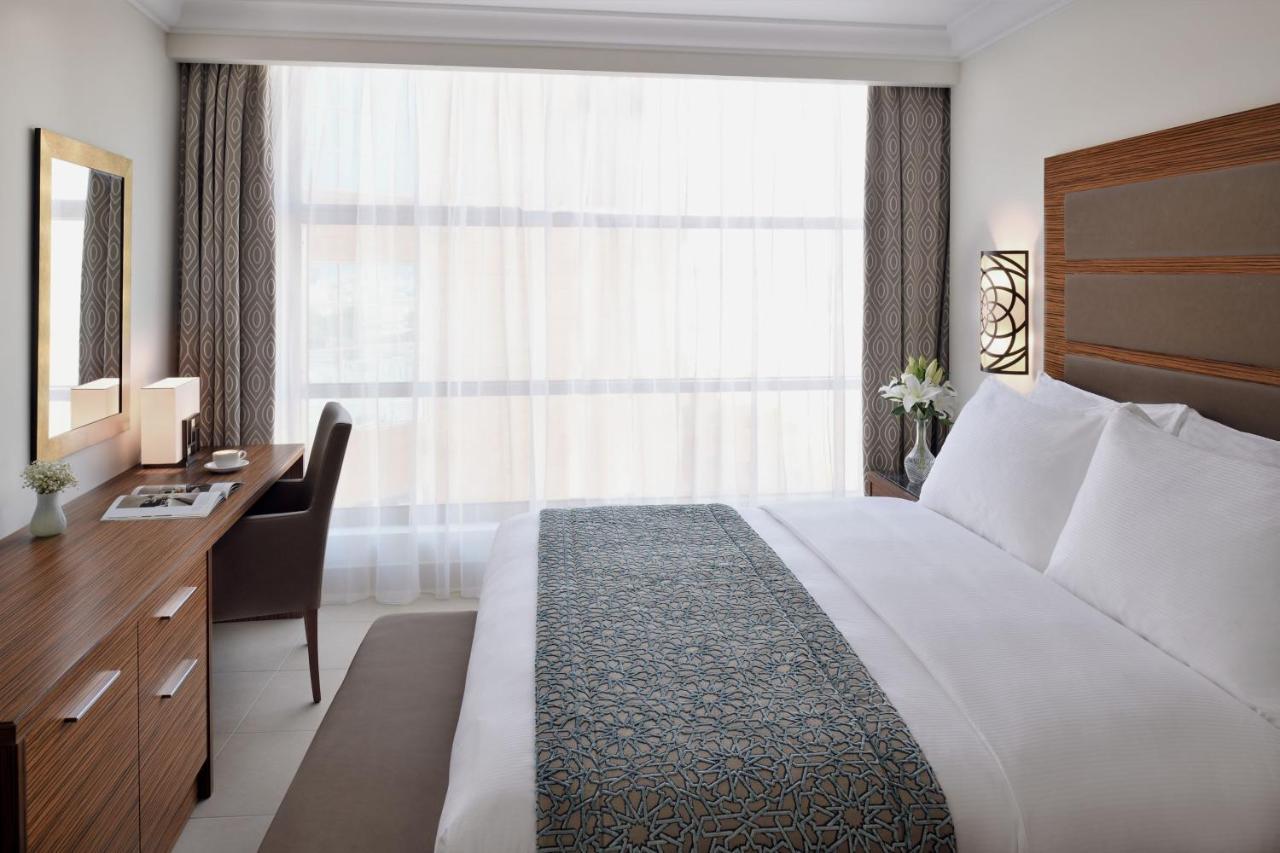 Marriott Executive Apartments Al Khobar Exteriör bild A room at the hotel