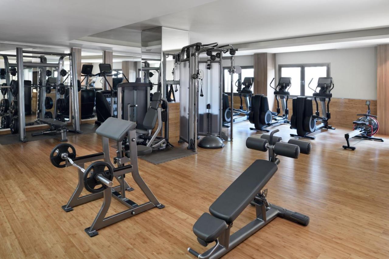 Marriott Executive Apartments Al Khobar Exteriör bild A gym
