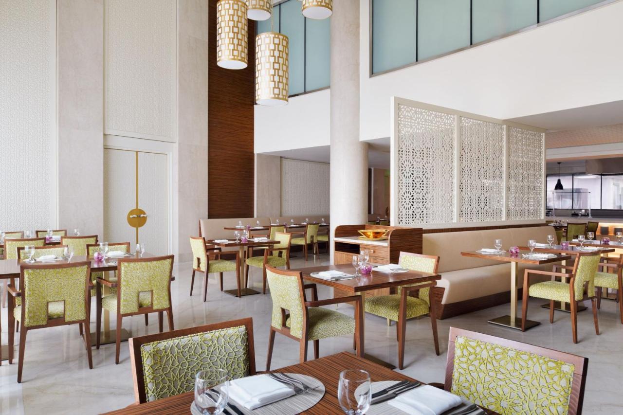 Marriott Executive Apartments Al Khobar Exteriör bild The restaurant